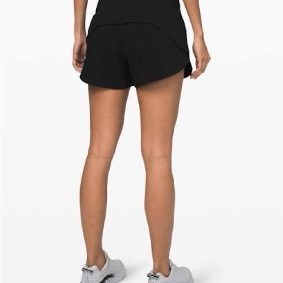lululemon athletica Women's Black Speed Up Shorts - Picture 2 of 4